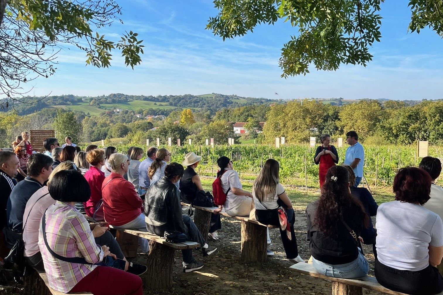 VISITE GUIDEE EXPLOITATION PIMENT ESPELETTE PAYS BASQUE