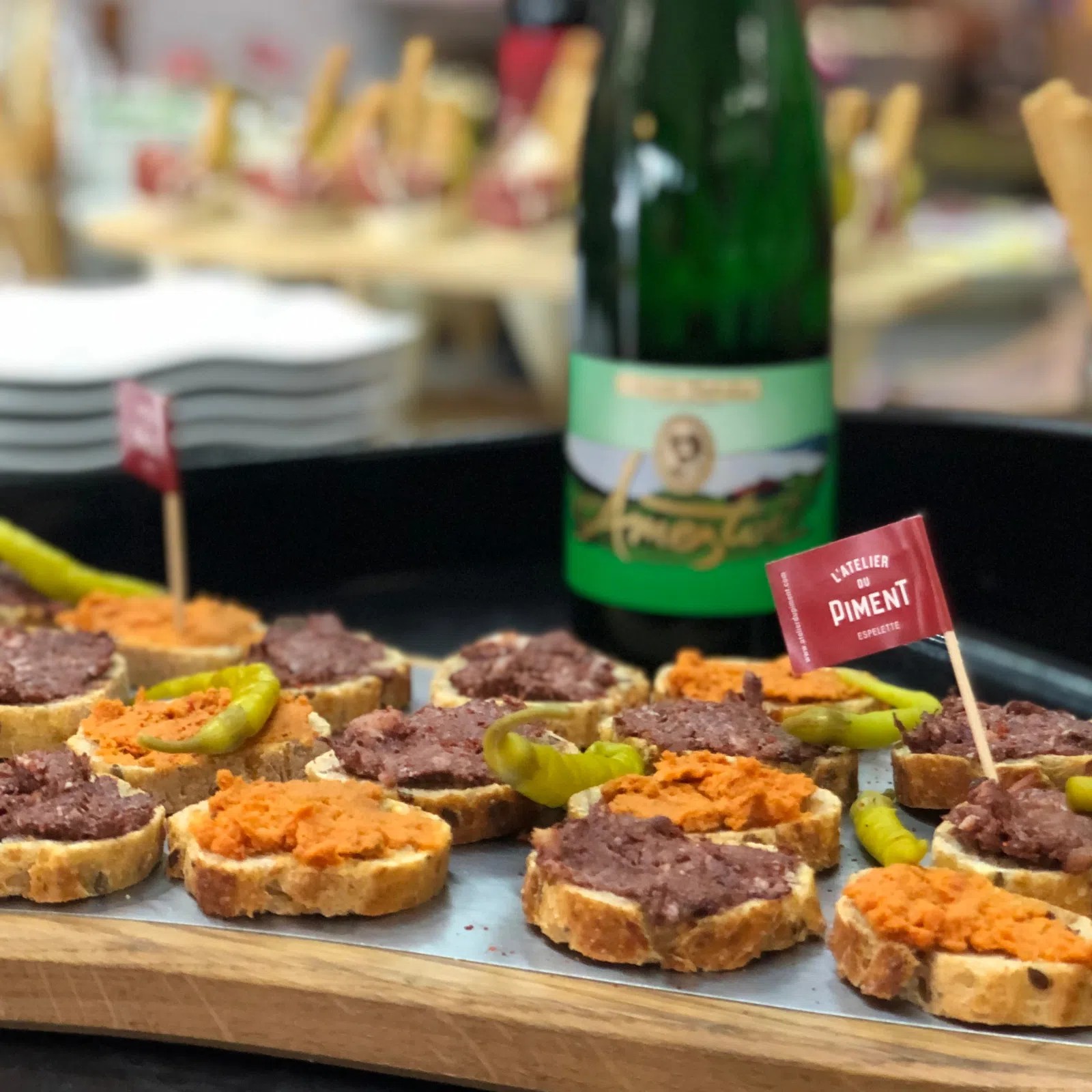 Apéritif basque proposé aux groupes à l’Atelier du Piment
